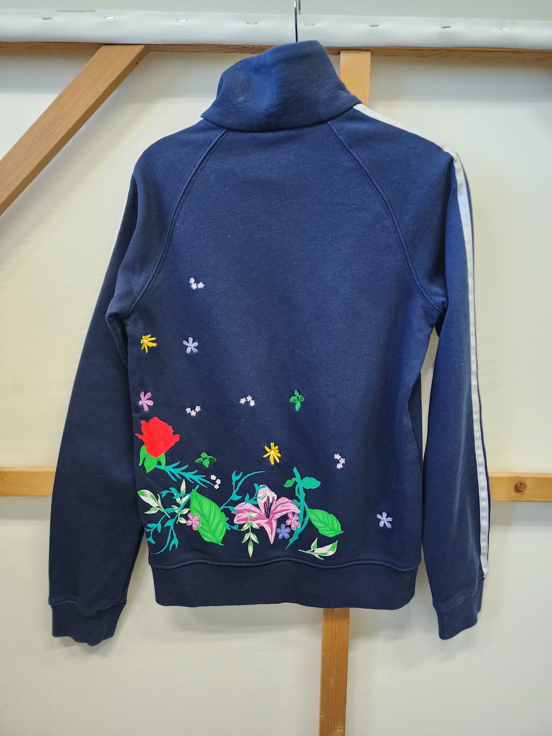 아디다스 플라워 패턴 트랙탑 상품이미지2