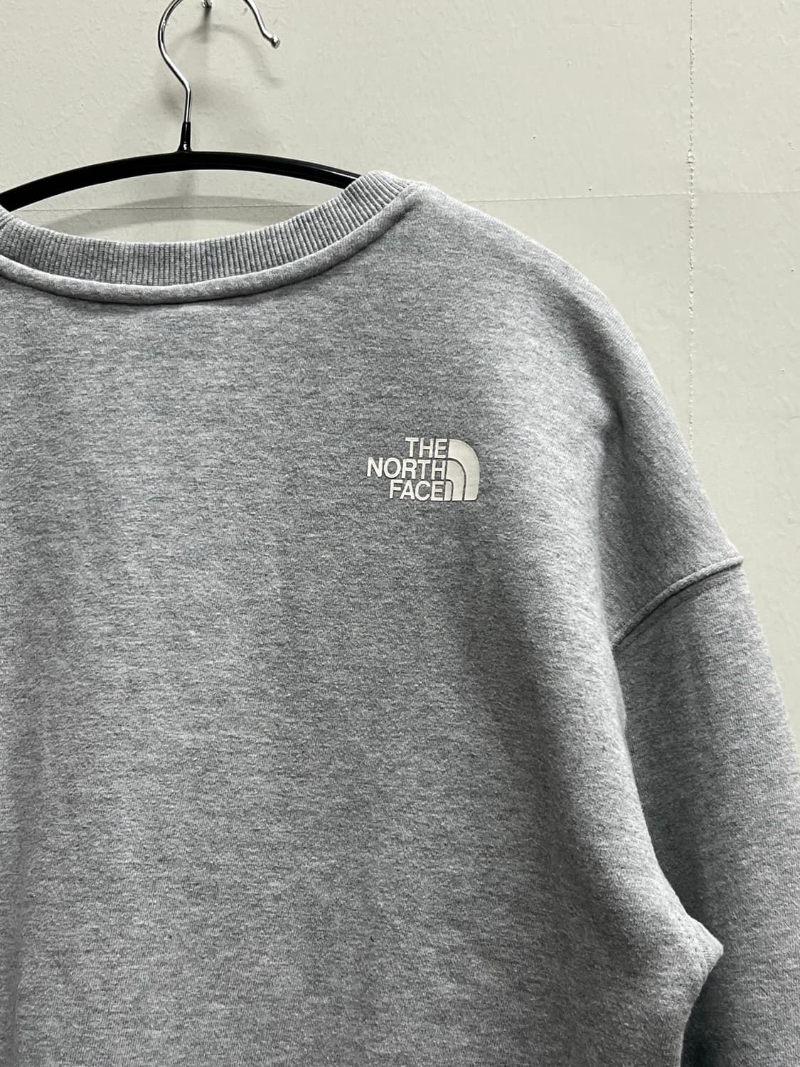 노스페이스 박스로고 라운드 맨투맨 그레이 상품이미지5