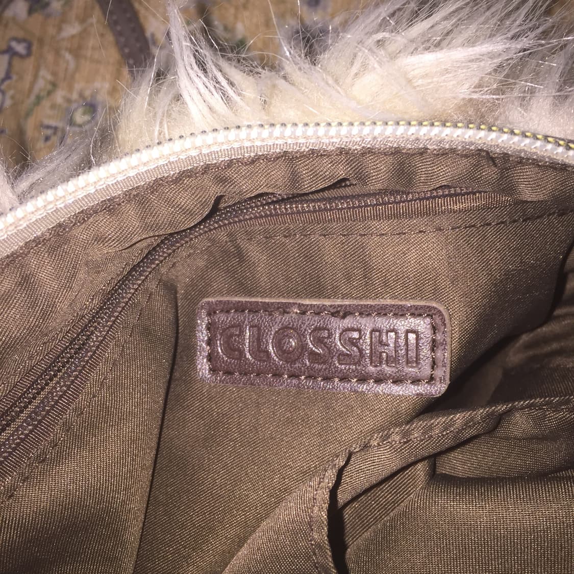 y2k white&choco fur cross bag 상품이미지6