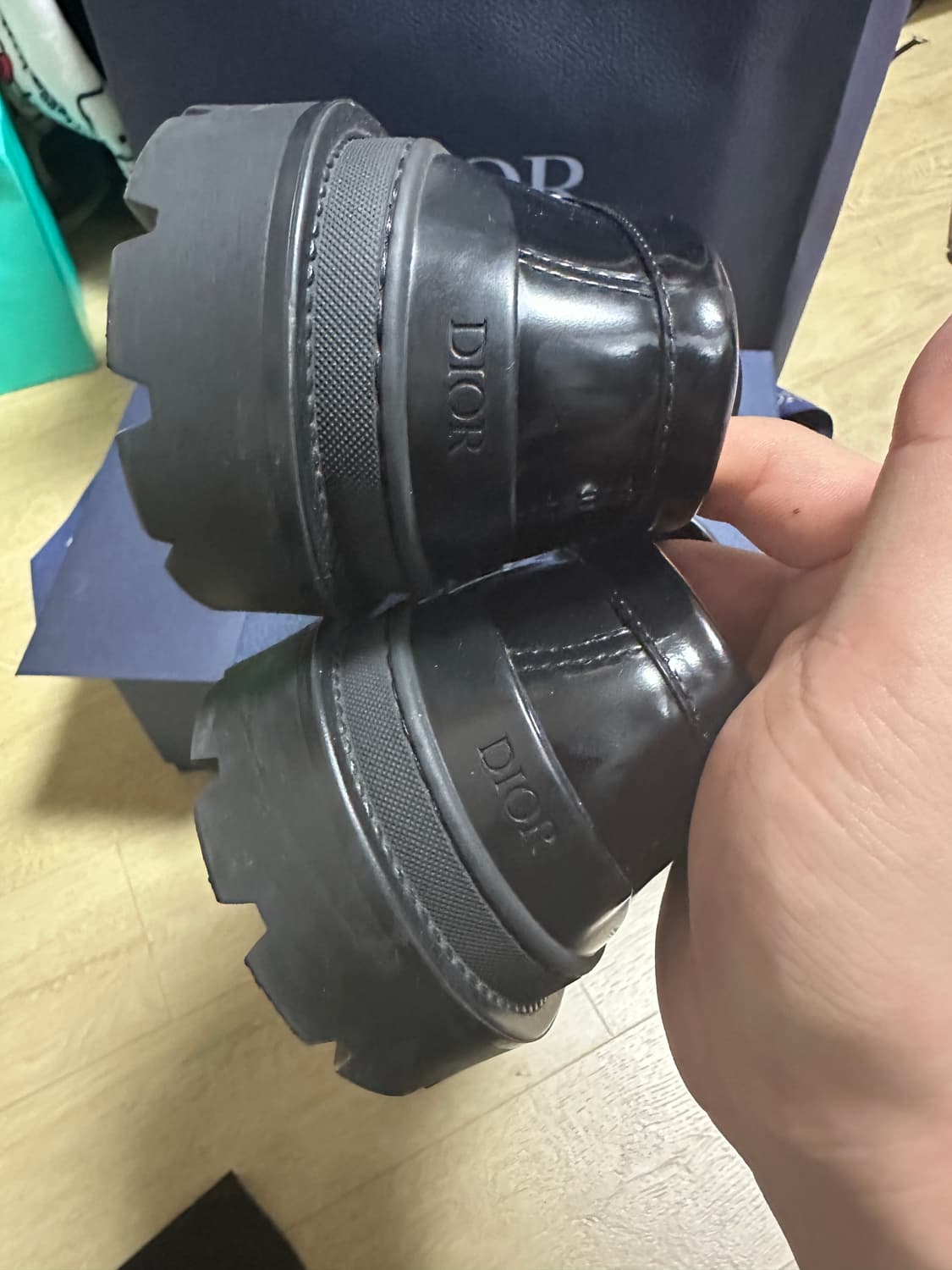 [42] 디올 익스플로러 로퍼 스무스 카프스킨 상품이미지3