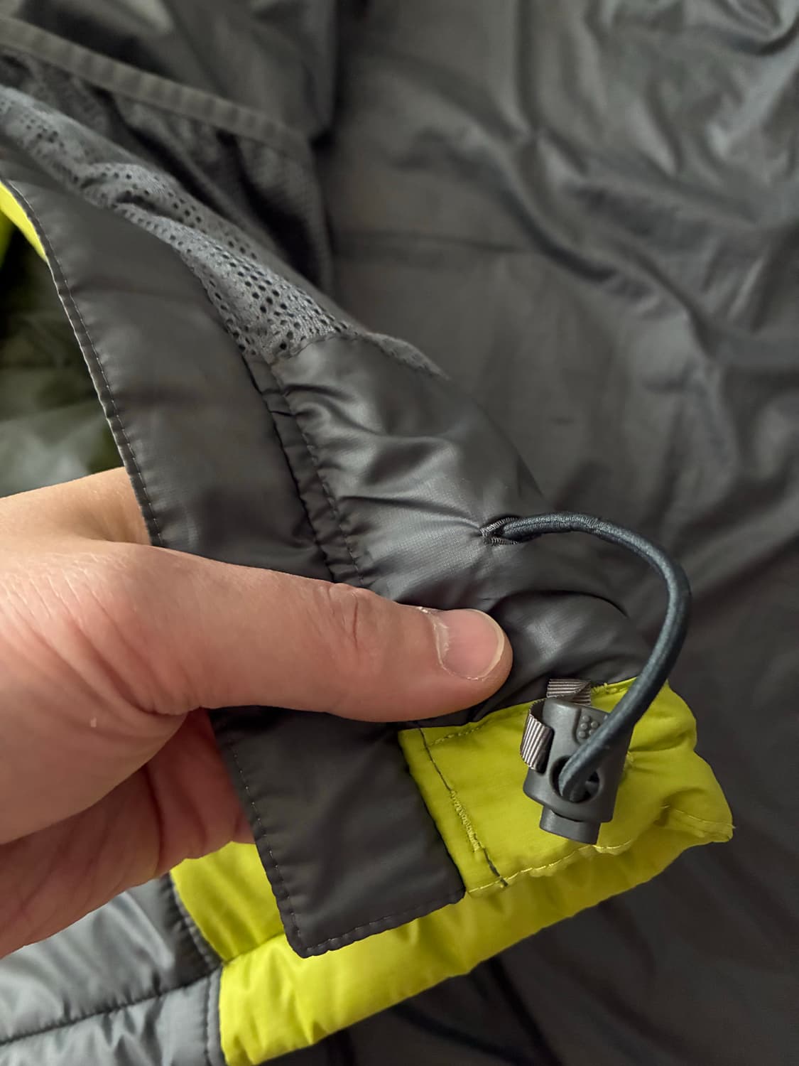 파타고니아 다스 파카 das 00s 라임 게코그린 프리마로프트 상품이미지6