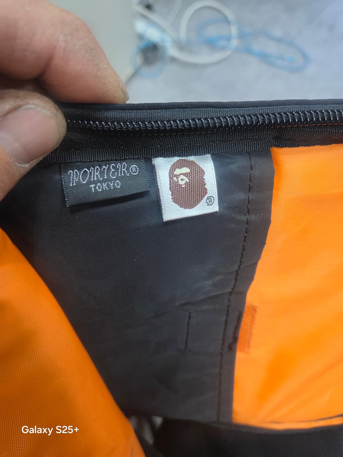 포터  베이프   콜라보  슬링백 상품이미지3