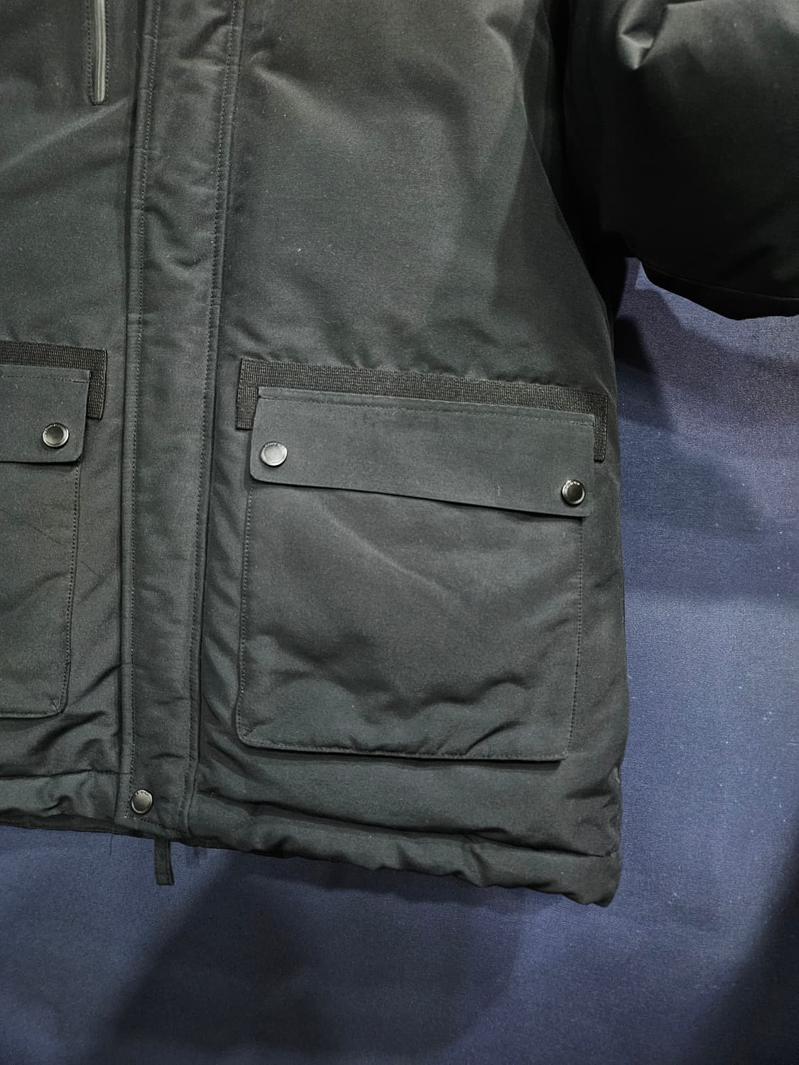 아이더 700필 차콜컬러 남성 100 덕다운 패딩  상품이미지6