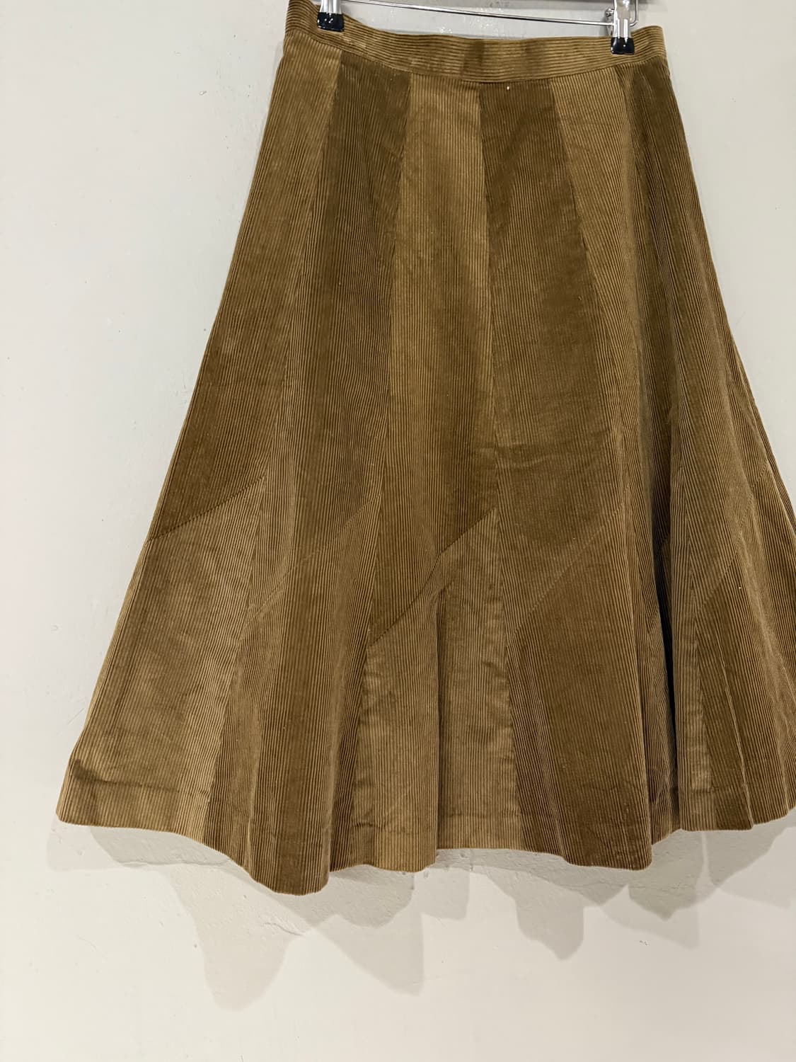 corduroy pattern detail midi skirt  상품이미지6