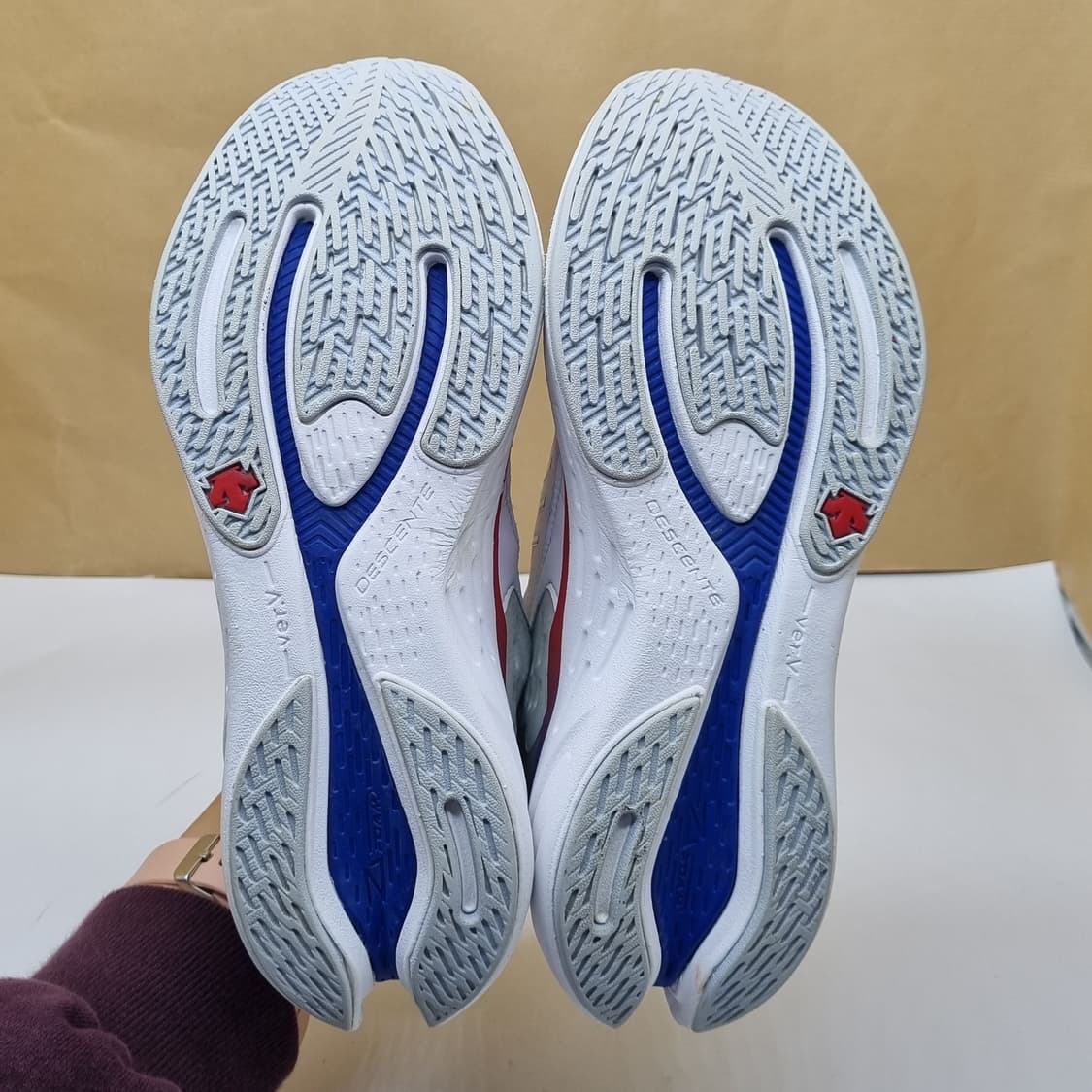 데상트 제트플러스 운동화245. 상품이미지3