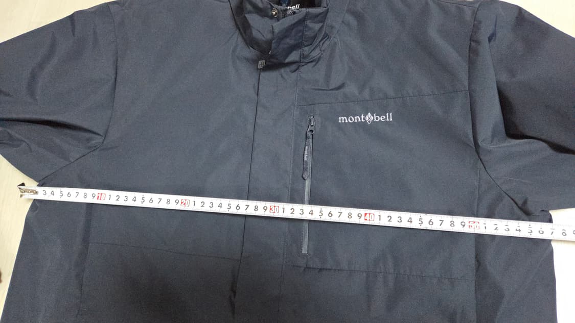 (착샷) 몽벨 바람막이 윈드 자켓  네이비  상품이미지6