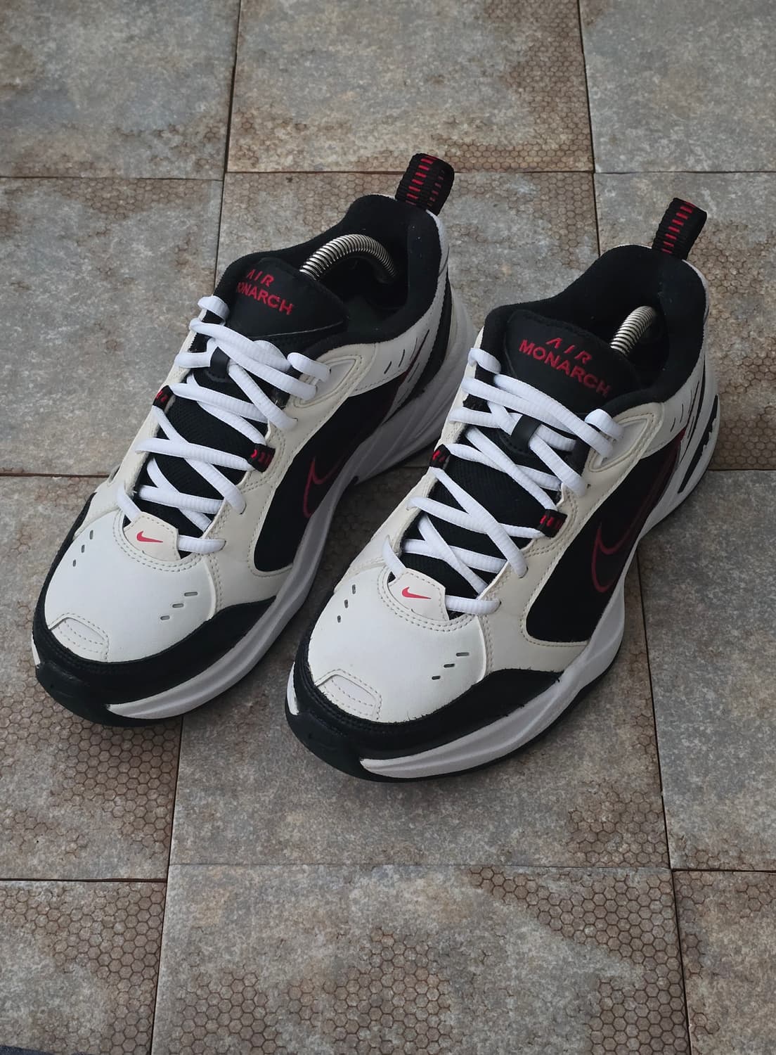 (240)나이키 에어 모나크 4 화이트 레드 상품이미지1