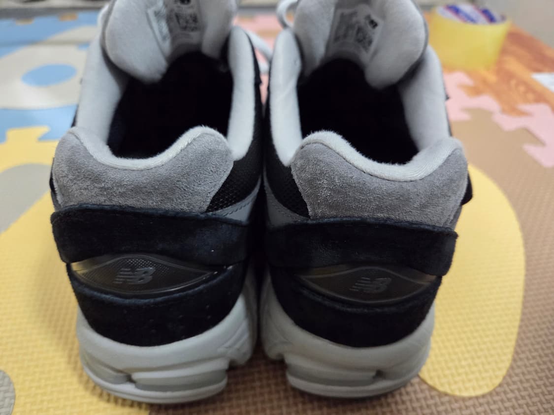 뉴발란스 2002 고어텍스 블랙 그레이 255 상품이미지4