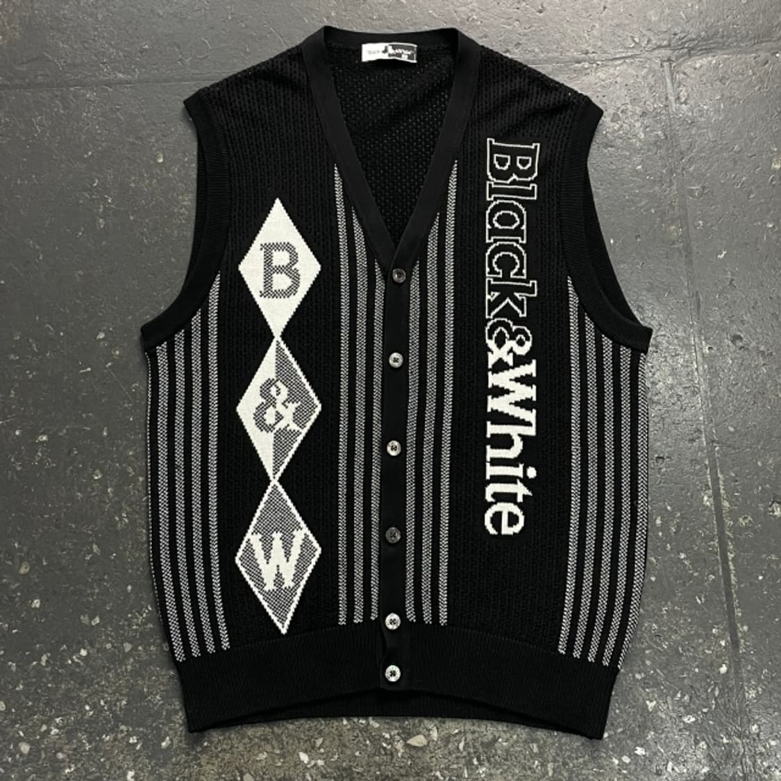 100 블랙앤화이트 니트조끼  상품이미지1