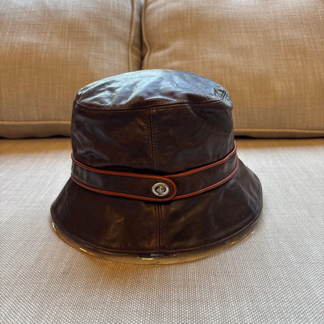 코치 리얼레더 딥 브리운 버킷햇  상품이미지3