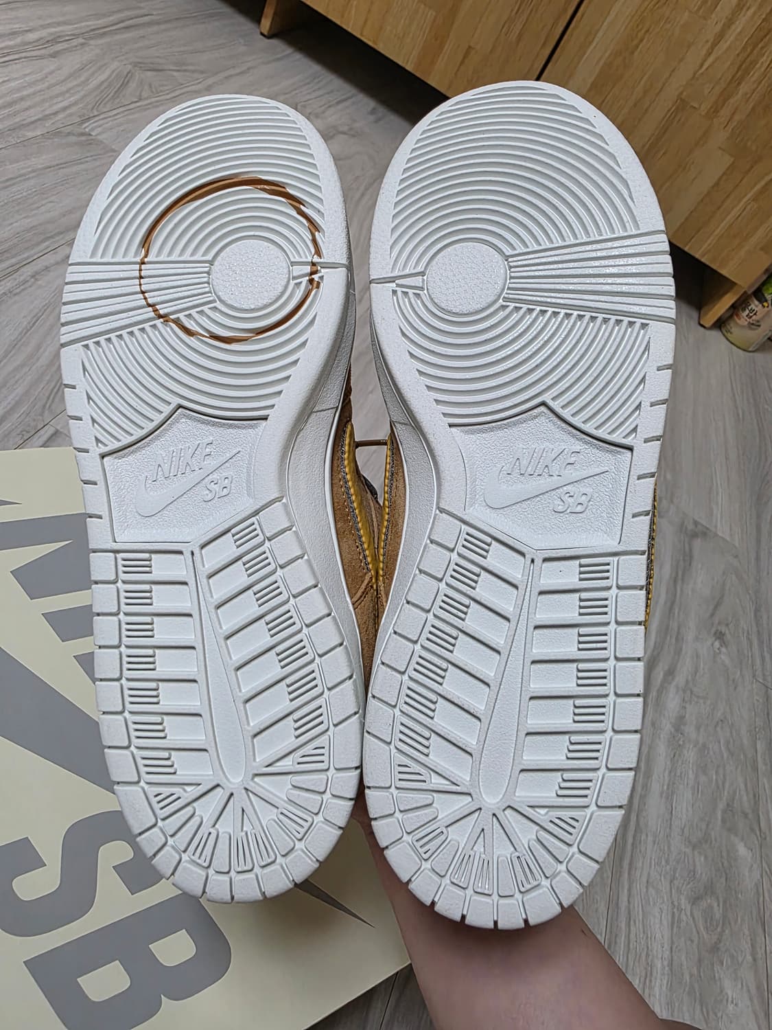 [275] 나이키 x 노트 맨체스터 sb 덩크로우 프로 프랙스 허니콤 상품이미지4