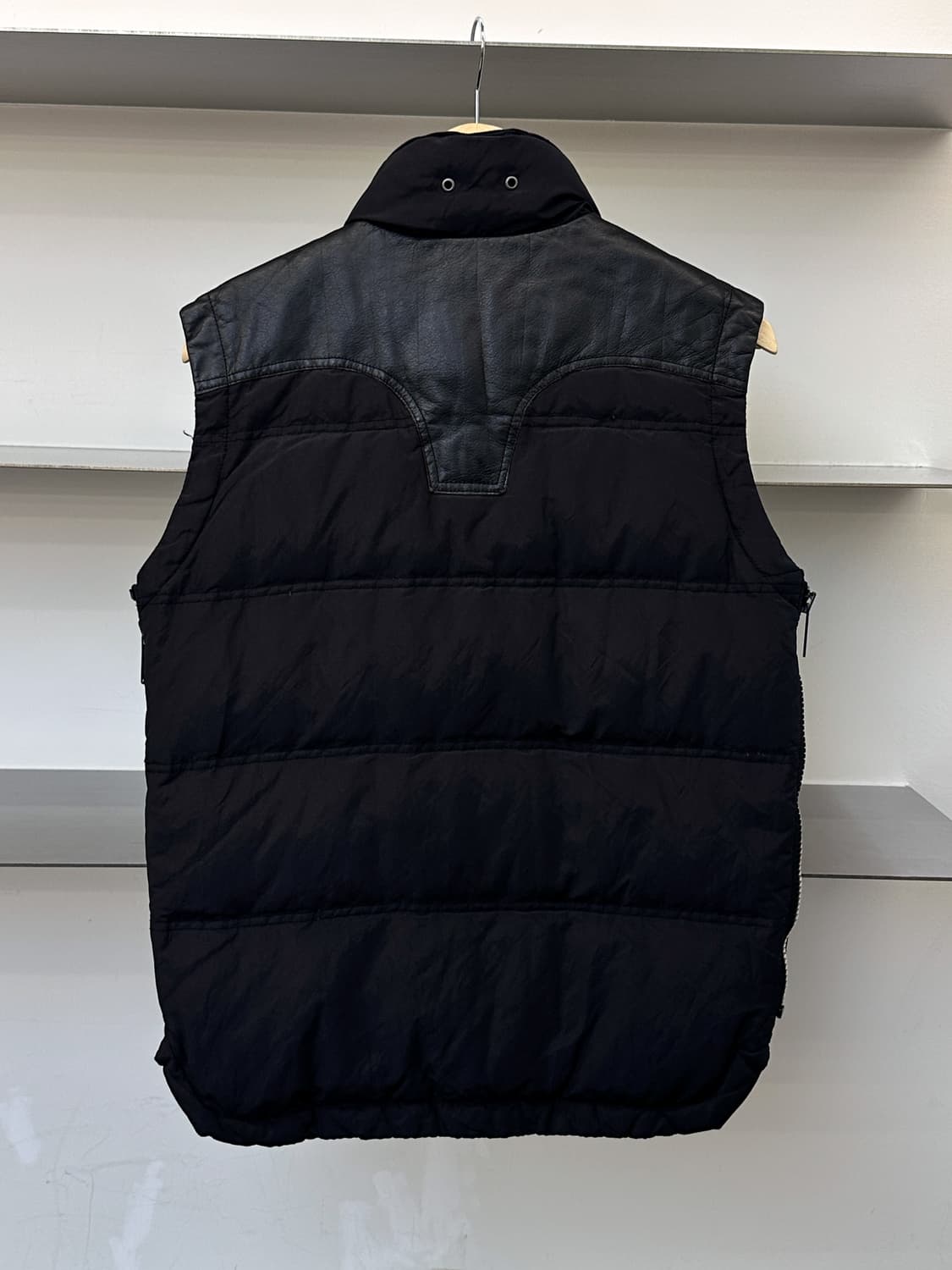 디젤 레더 디테일 사이드 집업 베스트 상품이미지4