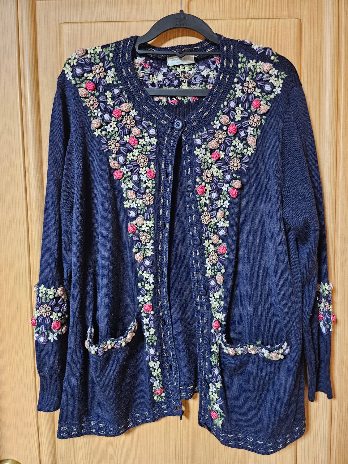 플라워입체자수네이비가디건 상품이미지2