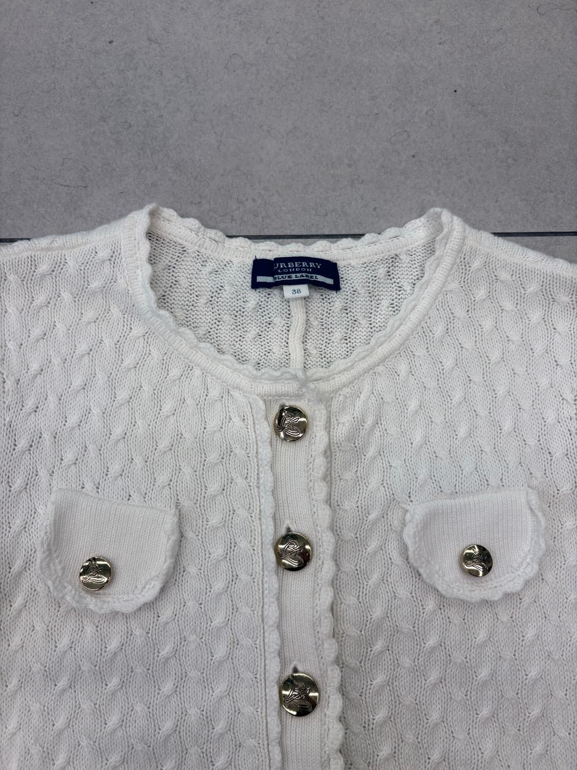 버버리 크롭 니트 가디건 상품이미지3