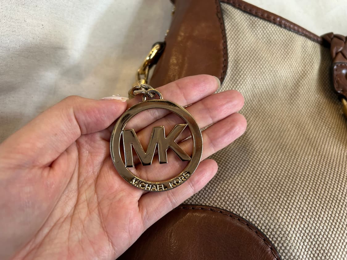 Michael Kors 베이지 캔버스 × 레더 호보백 상품이미지10
