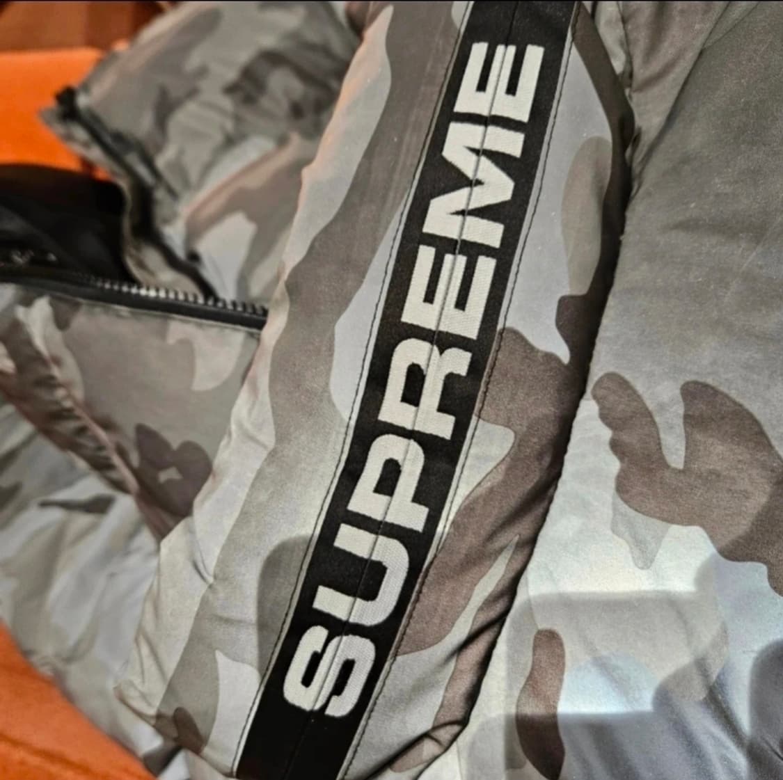 슈프림 리플렉티브 카모 푸퍼 패딩 상품이미지3