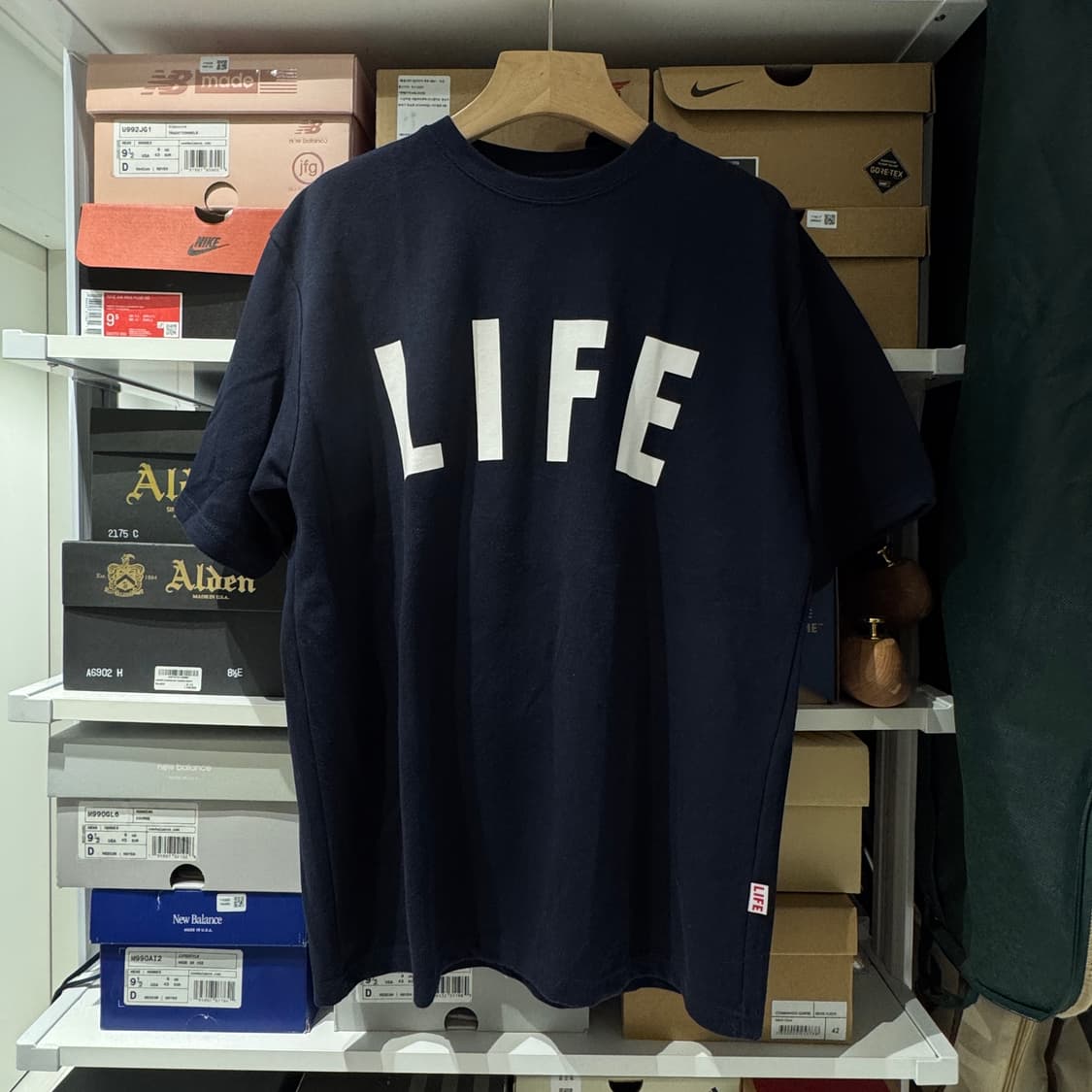 라이프 아카이브 LIFE ARCHIVE LIFE 로고 반팔티 네이비 M 상품이미지1