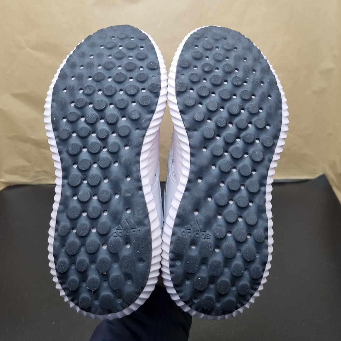 아디다스 알파 바운스 여성운동화230  상품이미지3