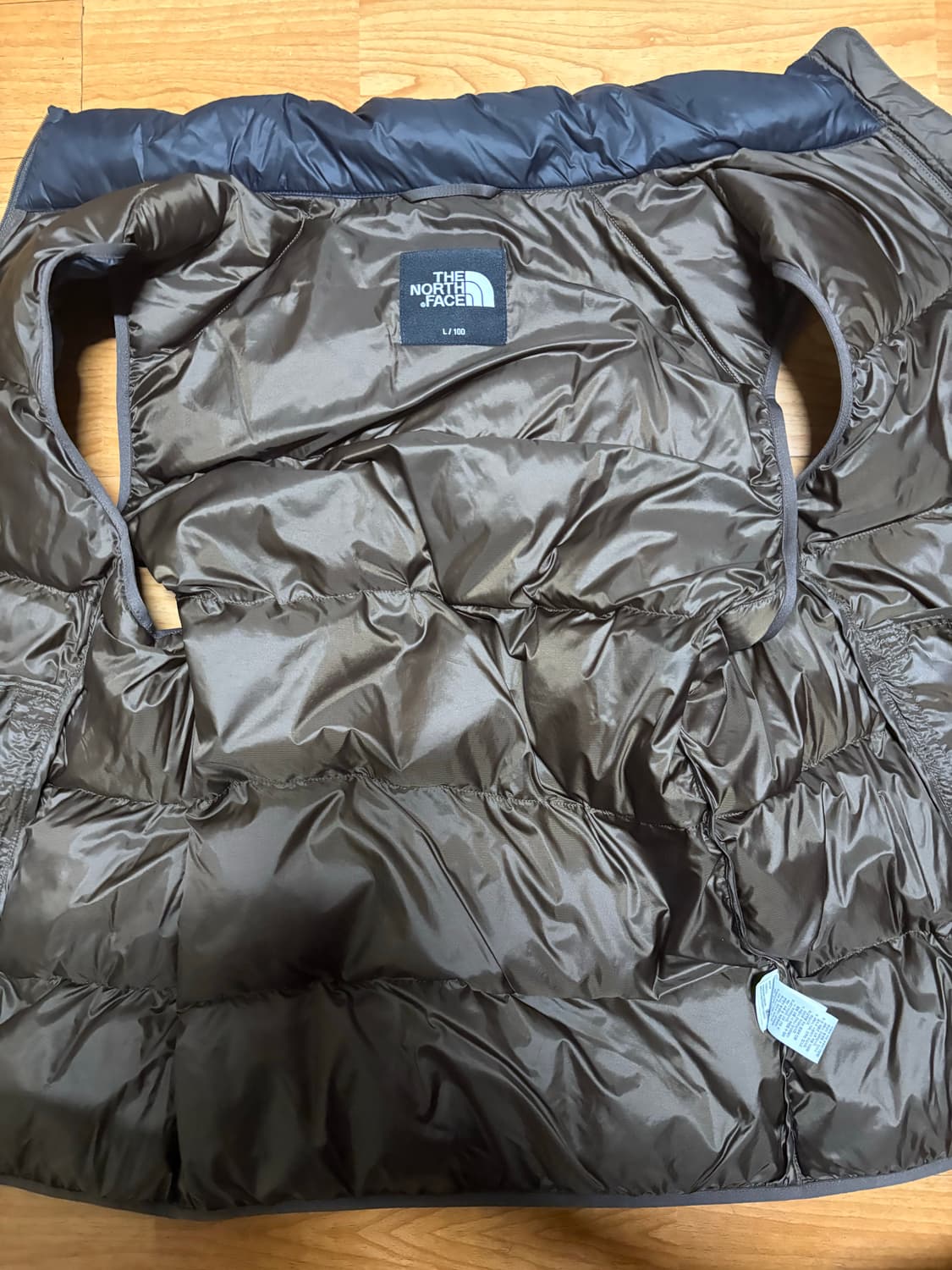 노스페이스 브라운 패딩 조끼 L 상품이미지3