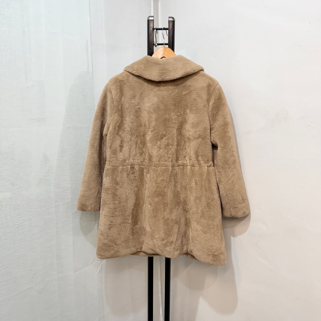 데일리룩 dailylook 둥근카라 무스탕코트 자켓 4084 상품이미지4