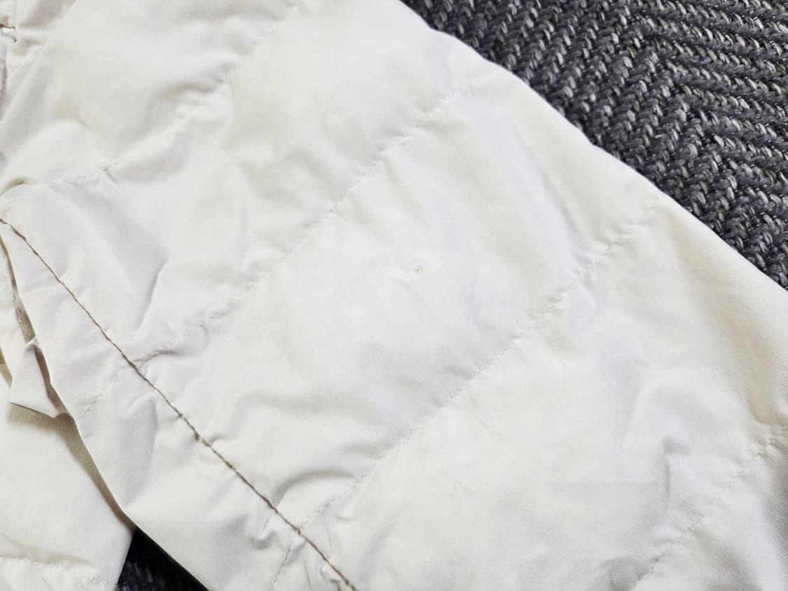 노스페이스 아이보리 경량 패딩
 상품이미지6