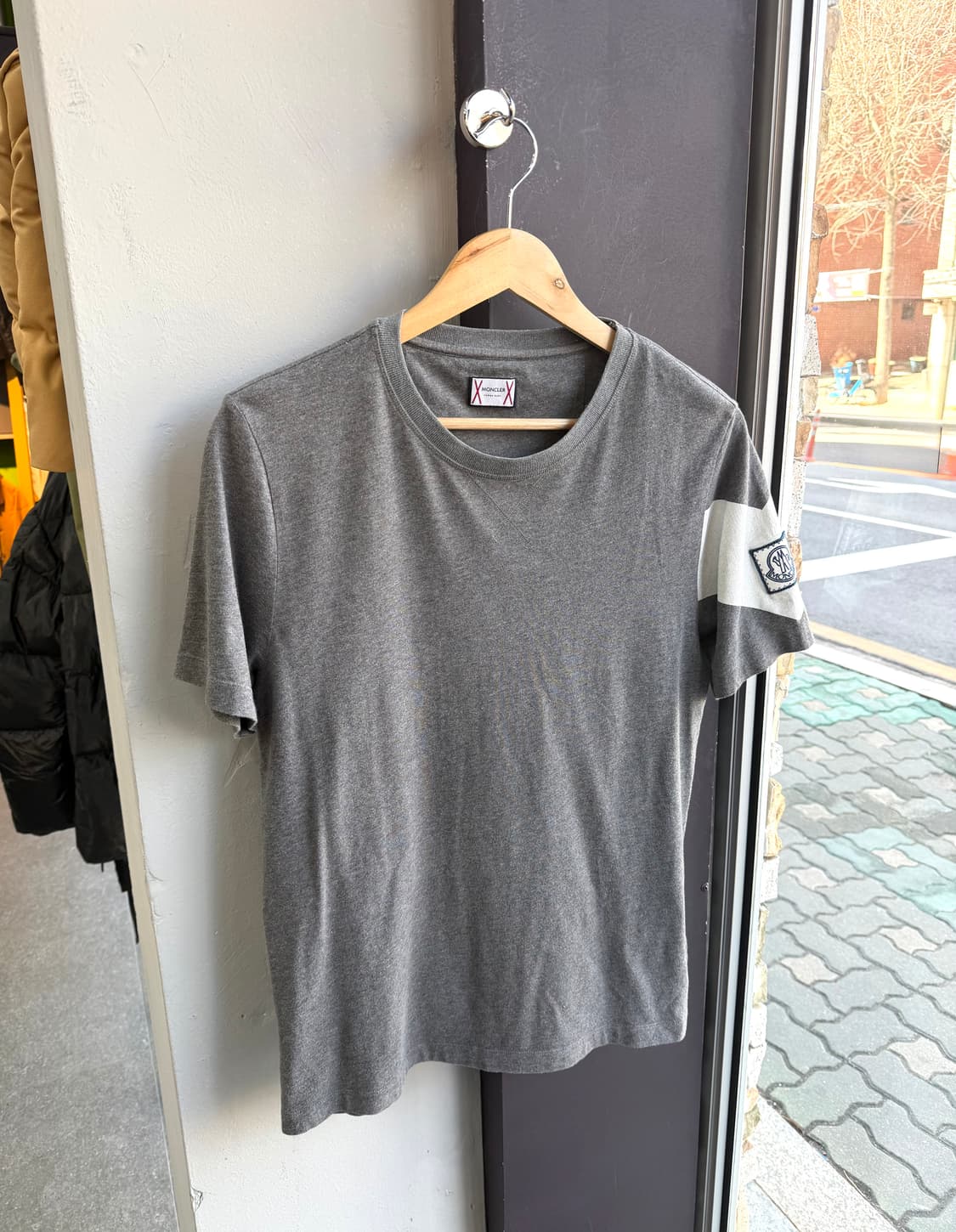 L/ 몽클레어 X 톰브라운 감마블루 라운드  상품이미지3