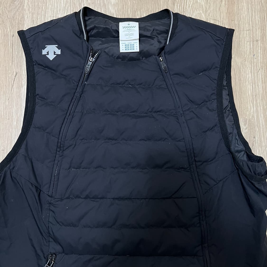 데상트 텍티컬 포켓 덕다운 경량 러닝 조끼 M/95 상품이미지2