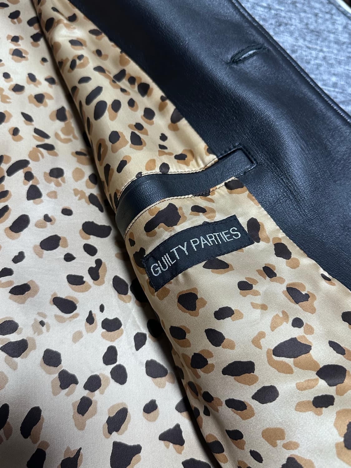 와코마리아 레더 카코트(레오파드) 상품이미지4