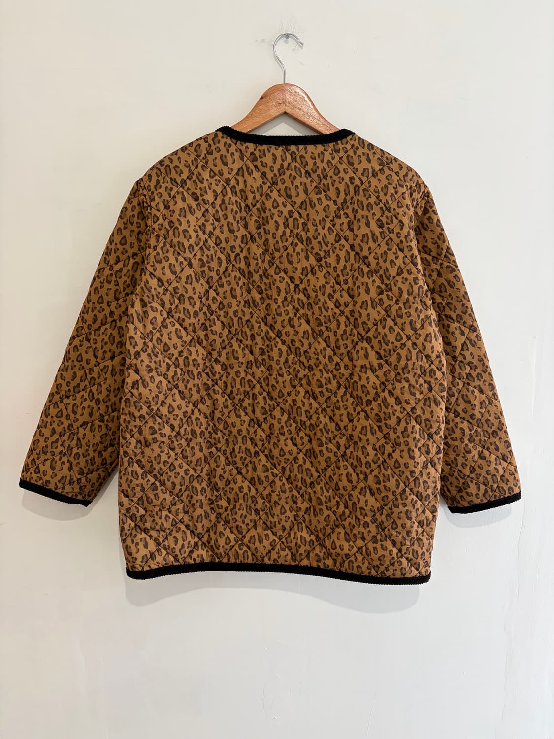 프릭스스토어 리버시블 레오파드 퀄팅자켓 상품이미지2