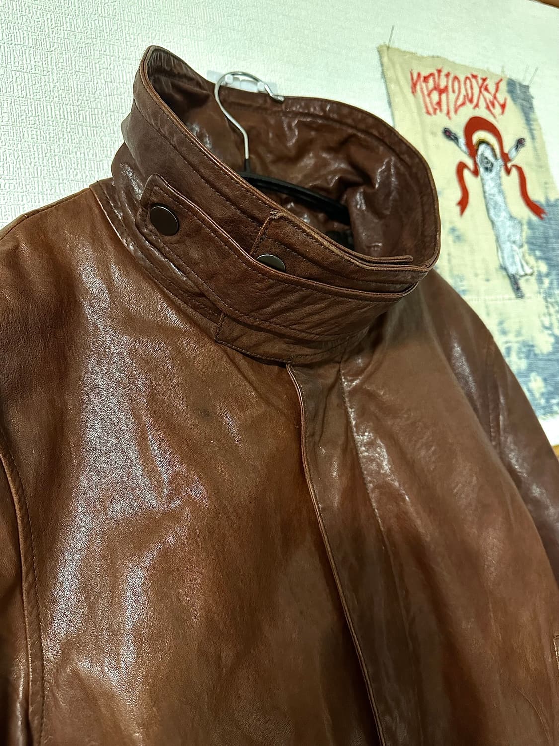 하이넥 더블 플랩 기믹 쉽스킨 레더자켓 상품이미지2