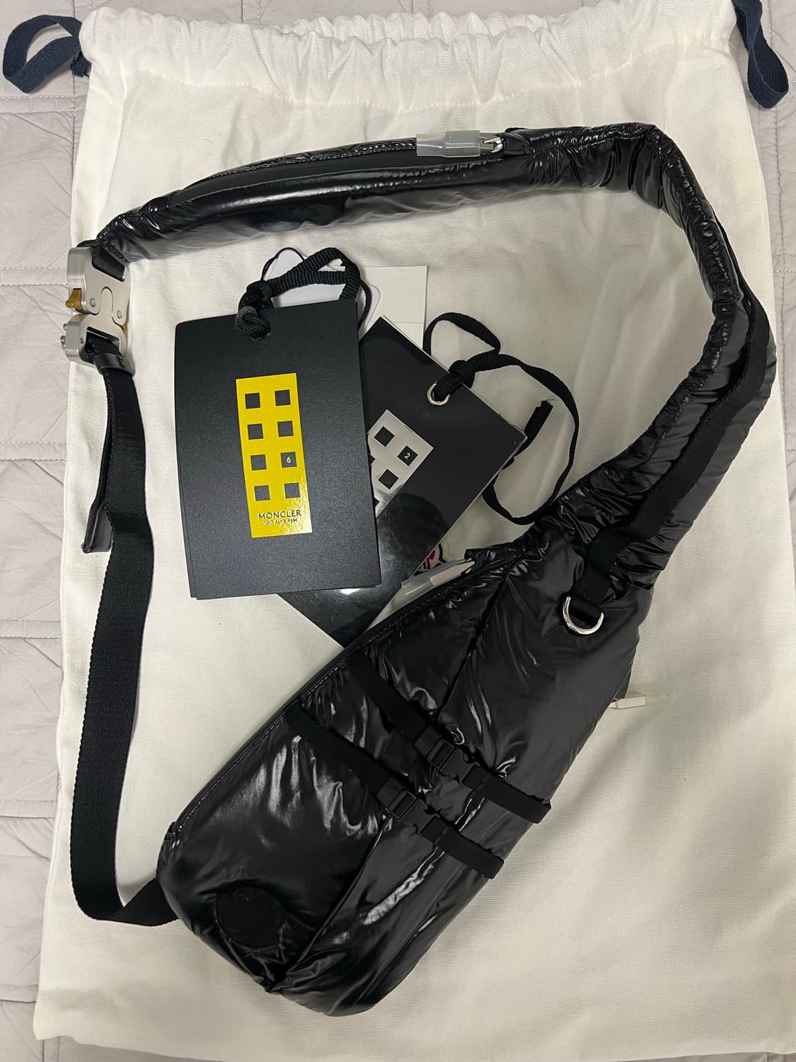 MONCLER × 1017 ALYX 9SM 패딩 슬링백 / 크로스 백 상품이미지1