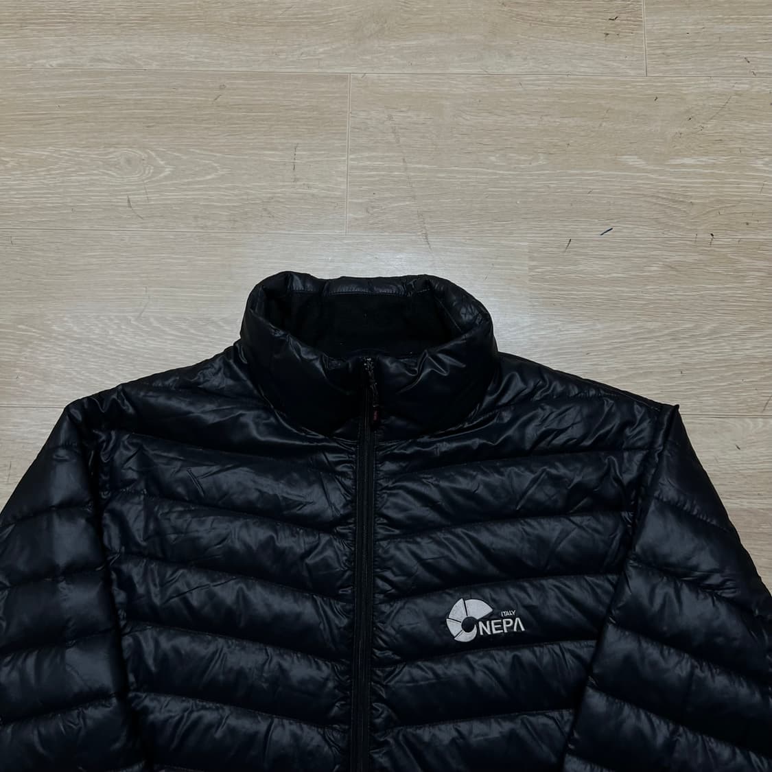 네파 구스다운 800 로고 경량패딩 점퍼 [블랙] S/90 상품이미지2