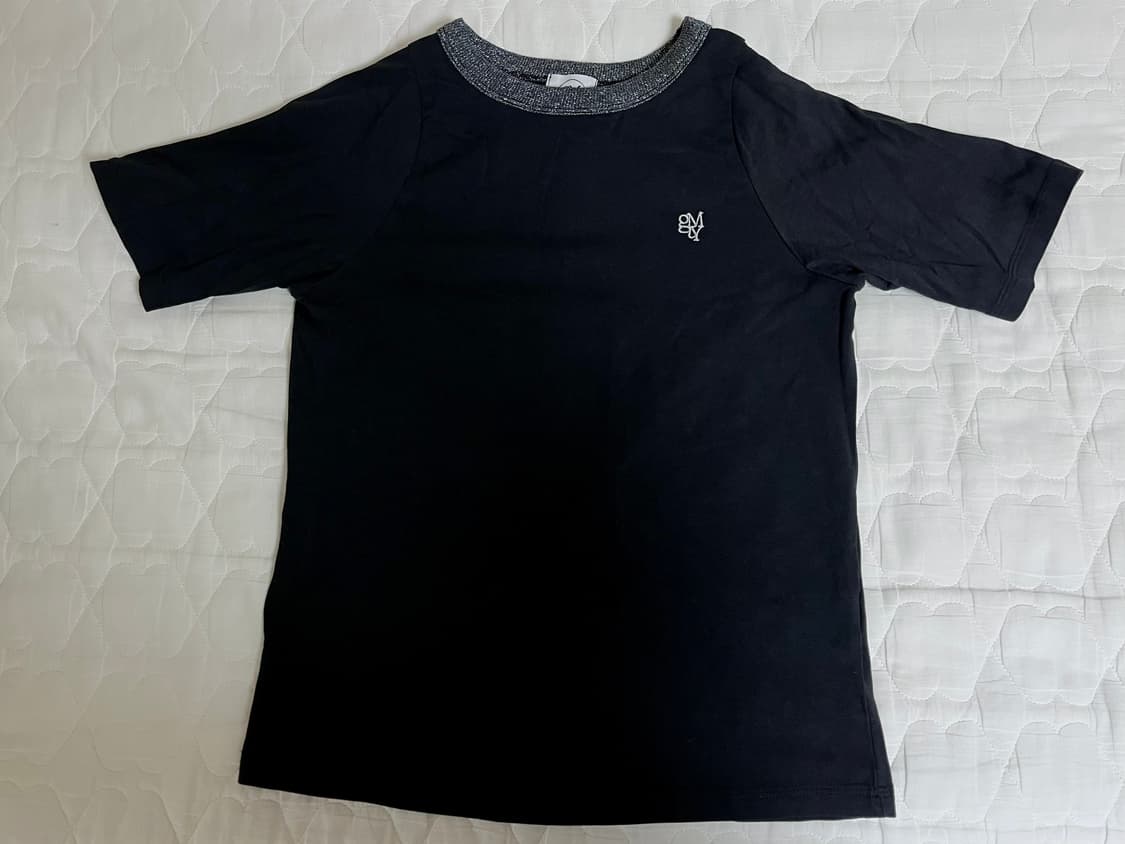 김미더영 G_glitter slit T-shirt/black 상품이미지1