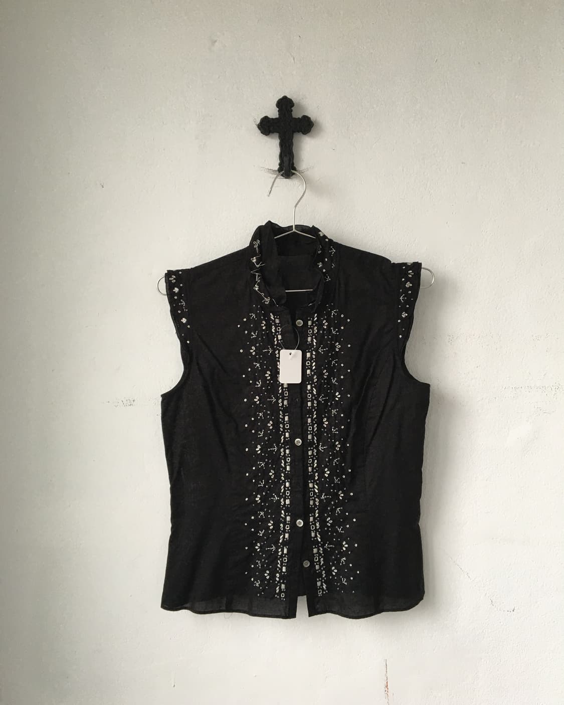 Cubic embroidery point high neck vest 상품이미지2
