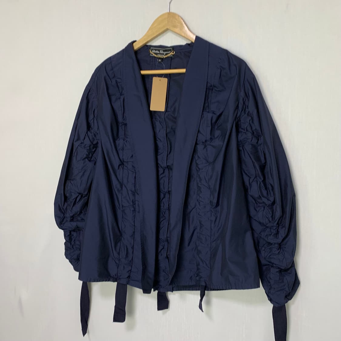 페라가모 아방가르드 셔링 디테일 오픈형 자켓 네이비 38 꼼데가르송st 상품이미지3