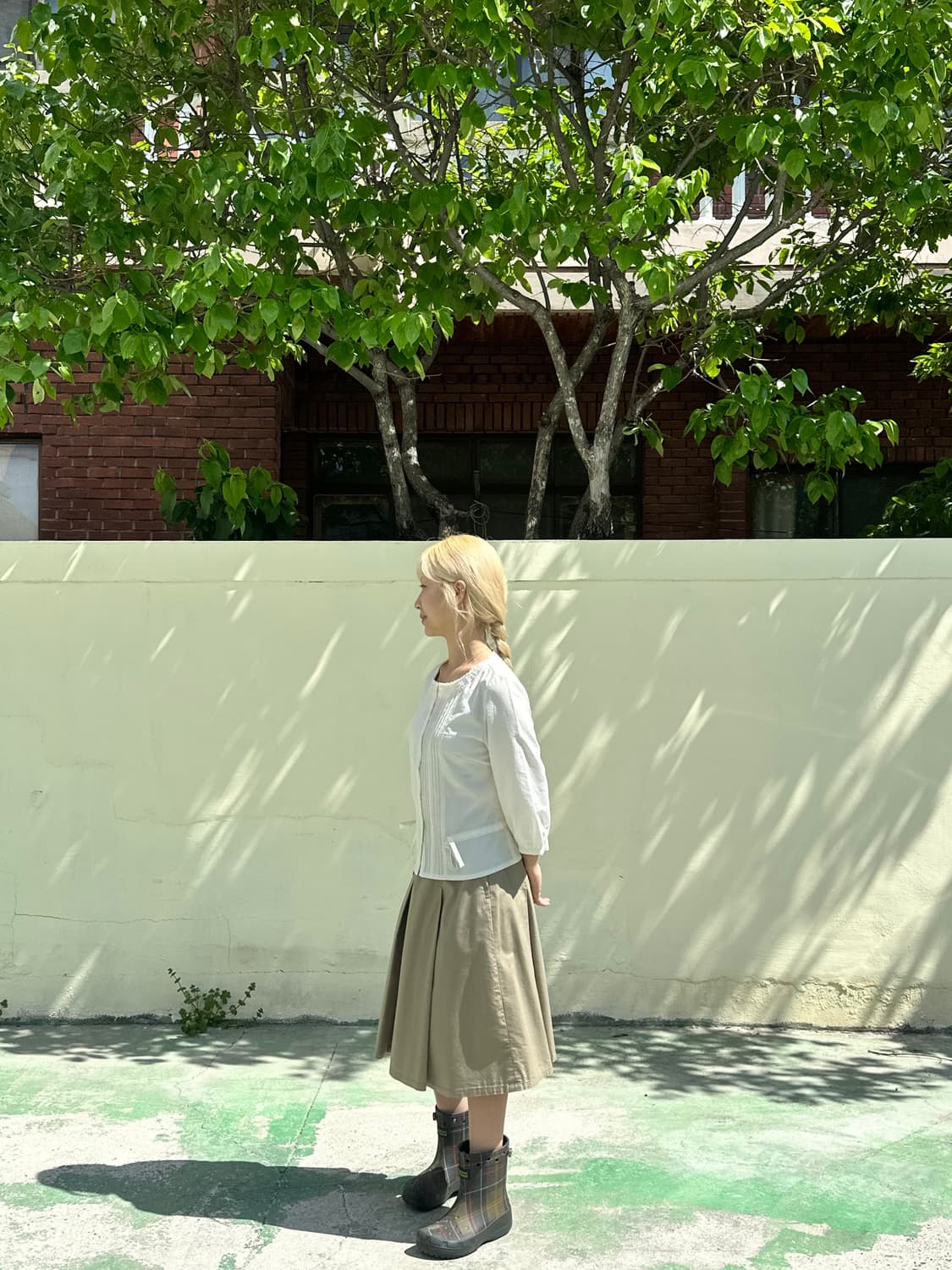 베이지 주름 미디스커트 상품이미지6