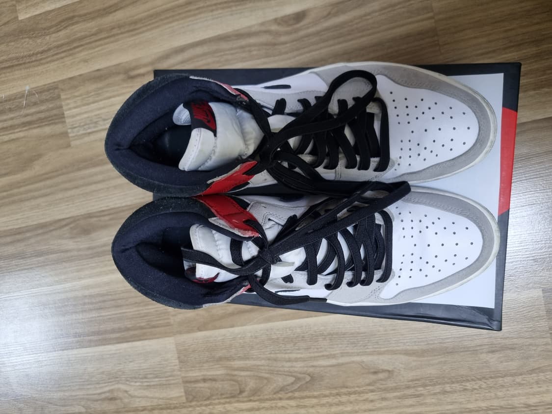 조던 1 레트로 하이 OG 라이트 스모크 그레이 290mm 상품이미지5