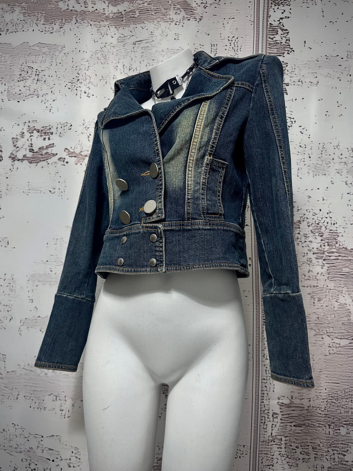 Collared Button-Up Denim Jacket 상품이미지2