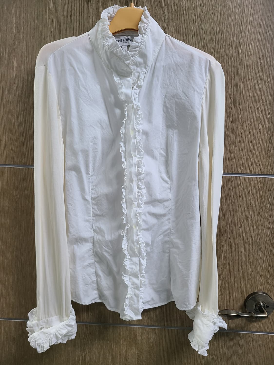 안느 퐁텐 프릴 블라우스  상품이미지1