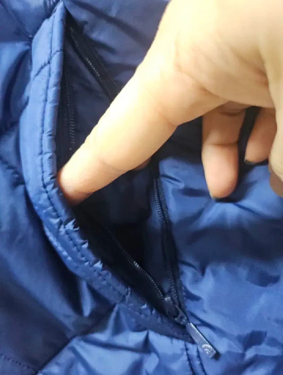 노스페이스 여성 경량 퀼트 패딩 자켓(85) 상품이미지4