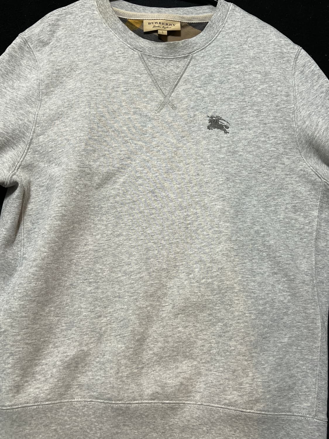 버버리 맨투맨  상품이미지1