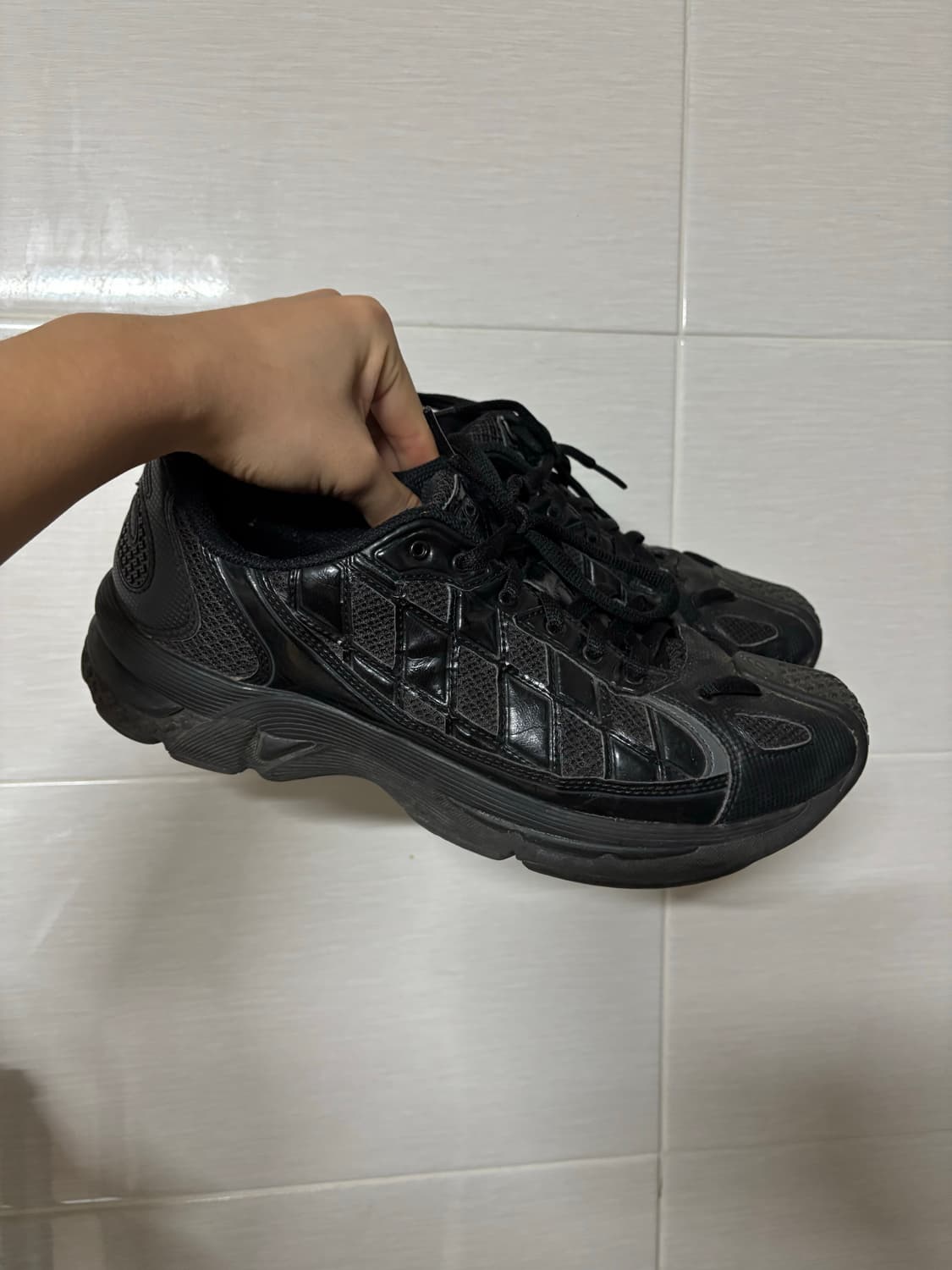 [280] 키코 코스타디노브 아식스 젤키릴1 블랙 상품이미지1