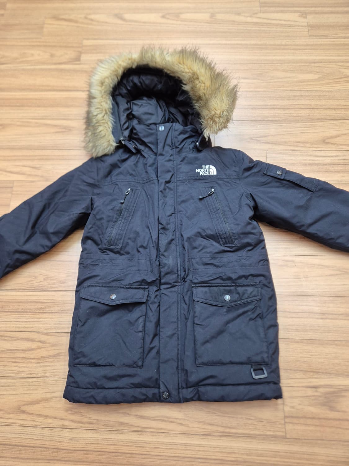 노스페이스 키즈 오리털 패딩 130사이즈 블랙 색상입니다. 가슴둘레는 상 상품이미지1