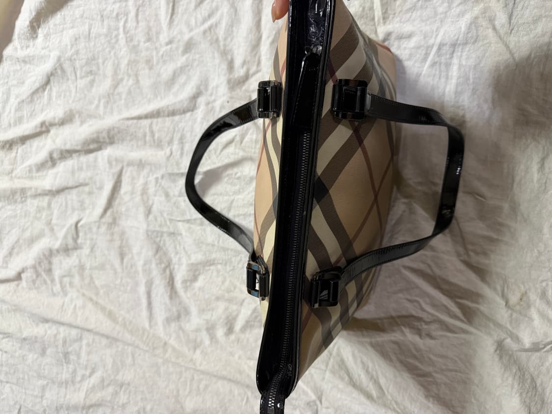 버버리 노바체크 숄더백 상품이미지4