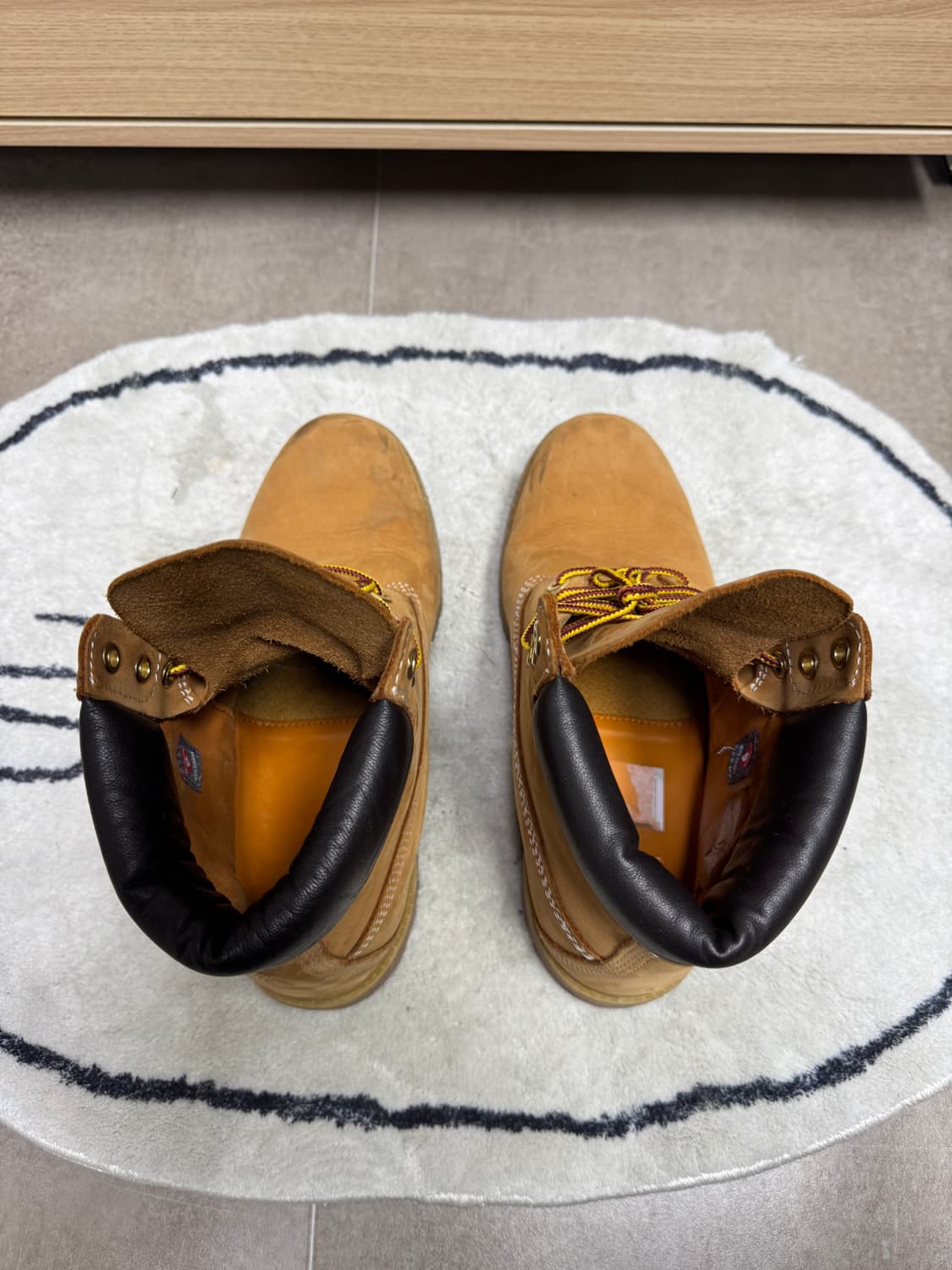 팀버랜드 6인치 프리미엄 워터프루프 위트 누벅 와이드 상품이미지1