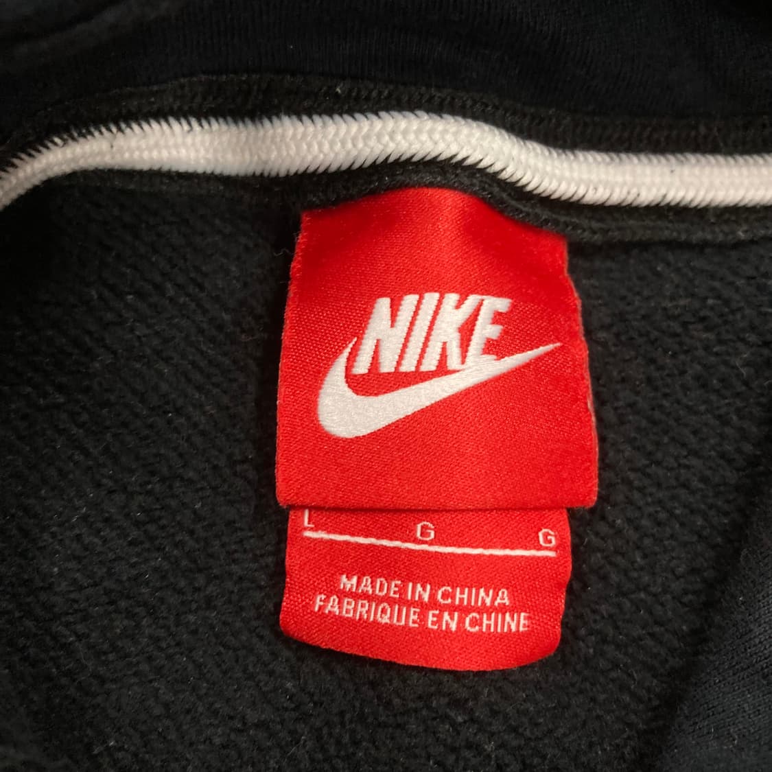 나이키 네이비 컬러 뉴욕 빅로고 후드티 상품이미지3