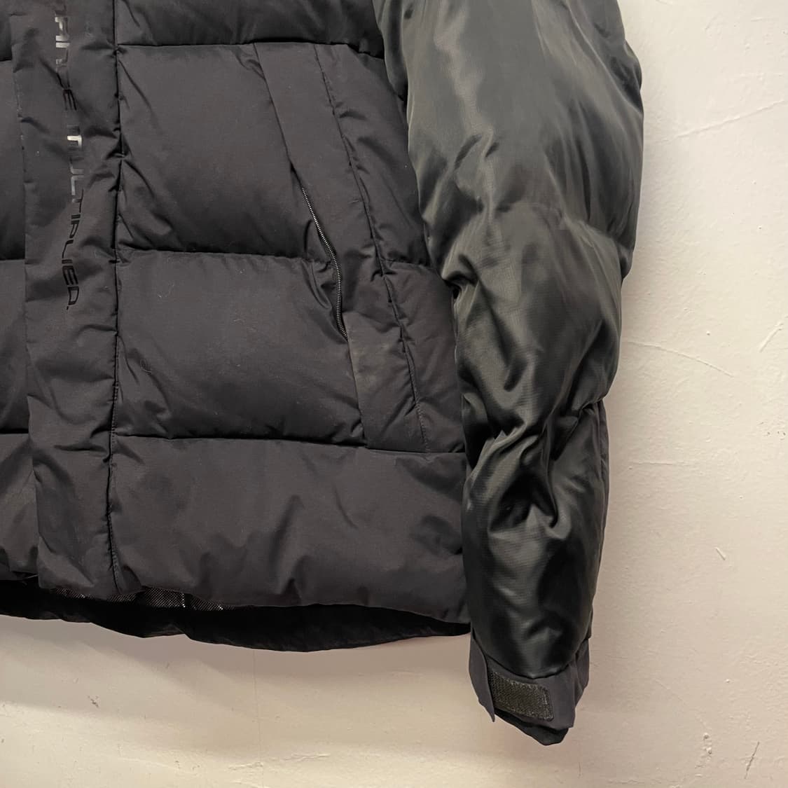 2XU 블랙 덕 다운 후드 패딩 자켓 상품이미지4