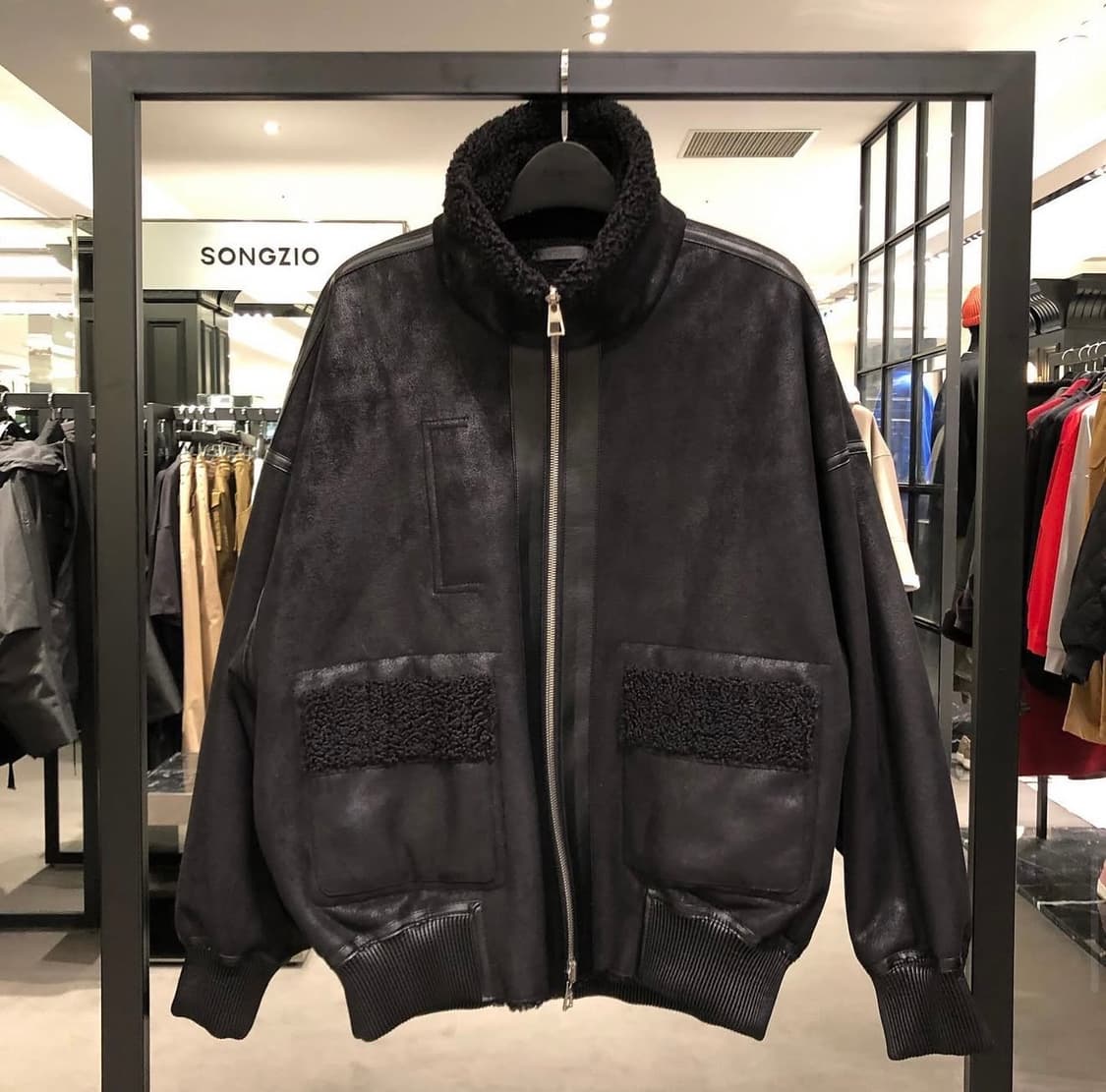 [삽니다] 송지오옴므 21 fw 리버시블 무스탕 48,50 상품이미지1