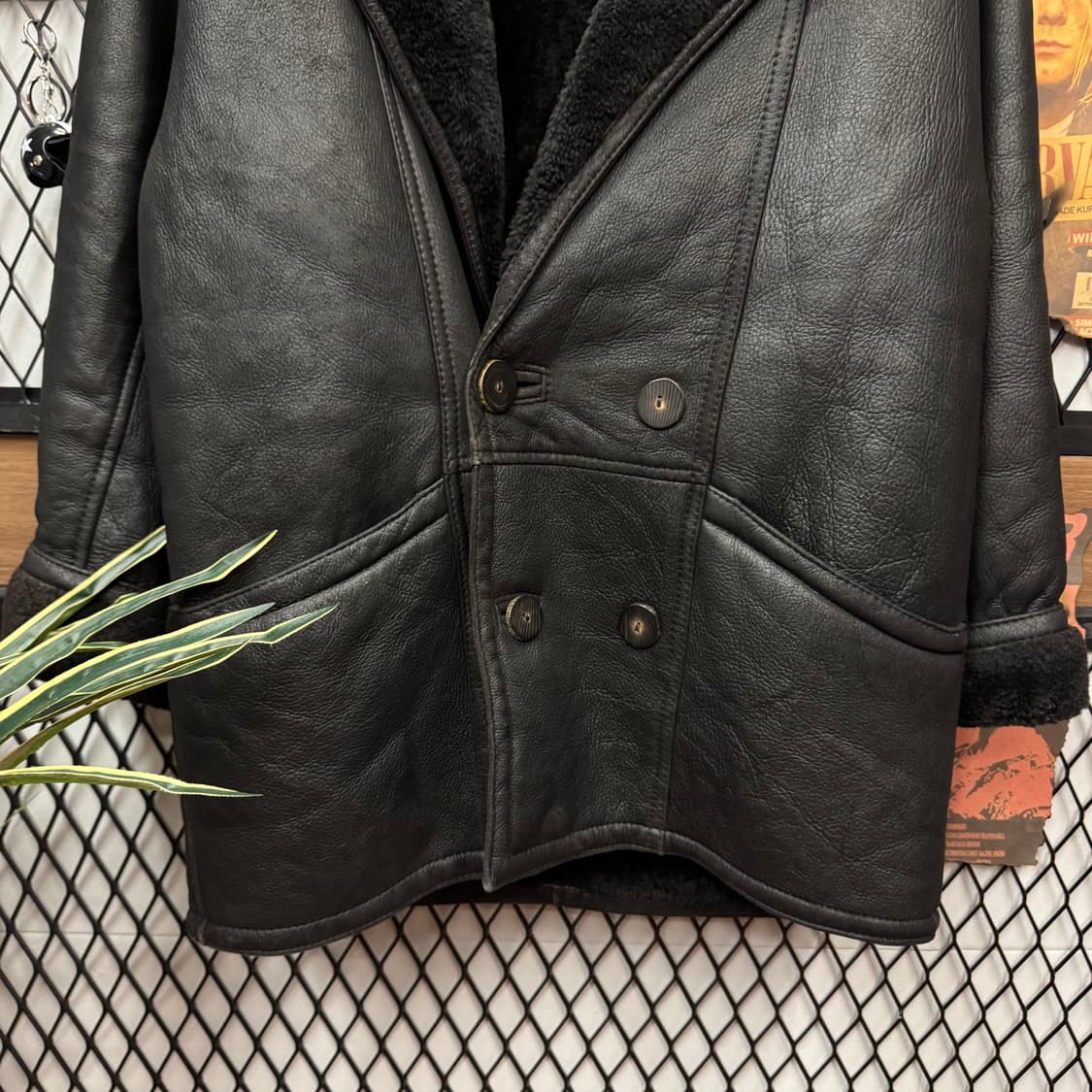 90s USA VINTAGE 무스탕 반코트 전면 버튼 포인트 블랙 상품이미지4