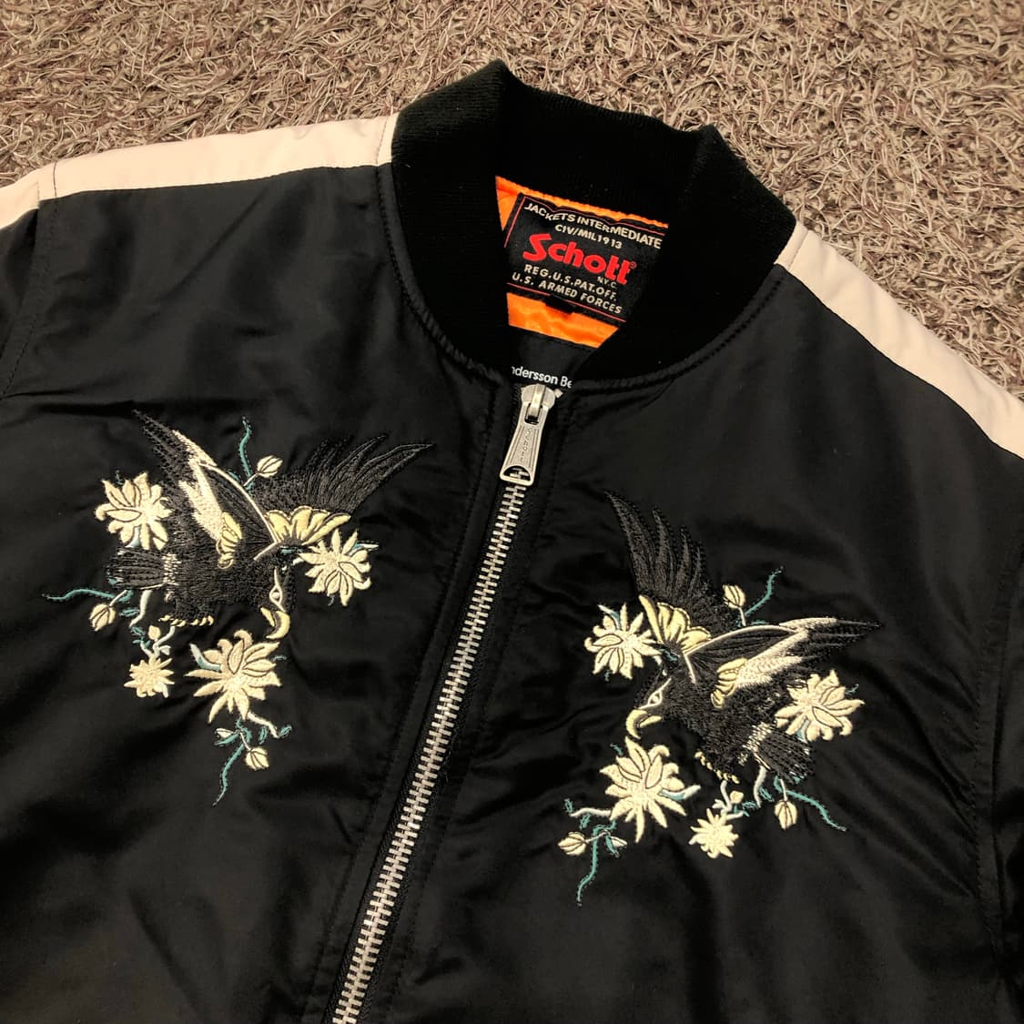 쇼트 X 앤더슨벨 타이거 자수 스카쟌 봄버 자켓 상품이미지4